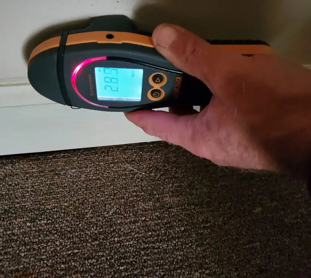 Moisture detection at baseboard during Sewage Cleanup & Sanitation in Ponca City
